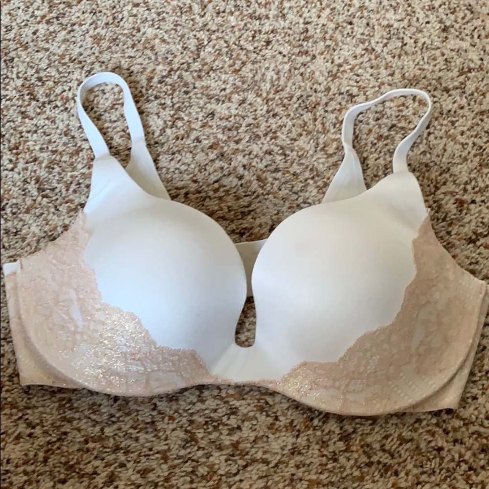Victoria’s Secret push up bra